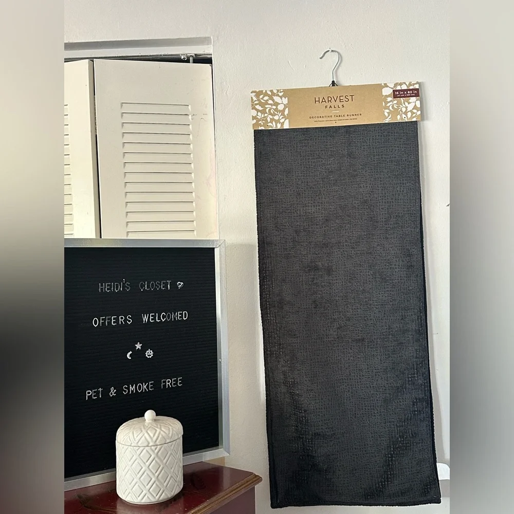 🆕Harvest Falls Black Table Runner